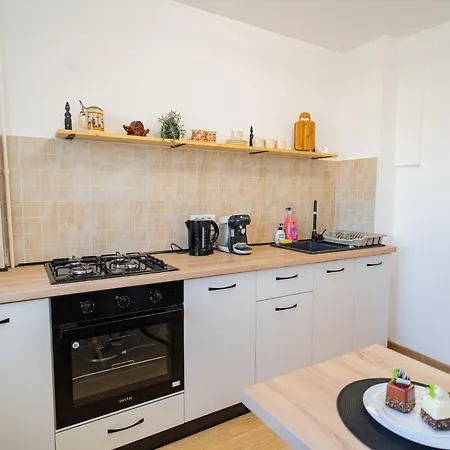 Playful Retreat - 1br Cozy Daire Bükreş