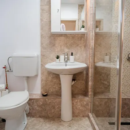 Daire Playful Retreat - 1br Cozy Bükreş