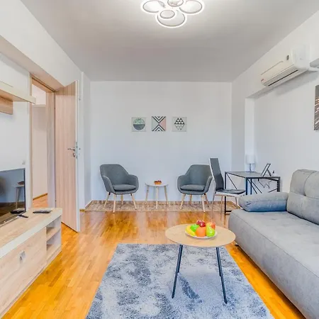 Playful Retreat - 1br Cozy