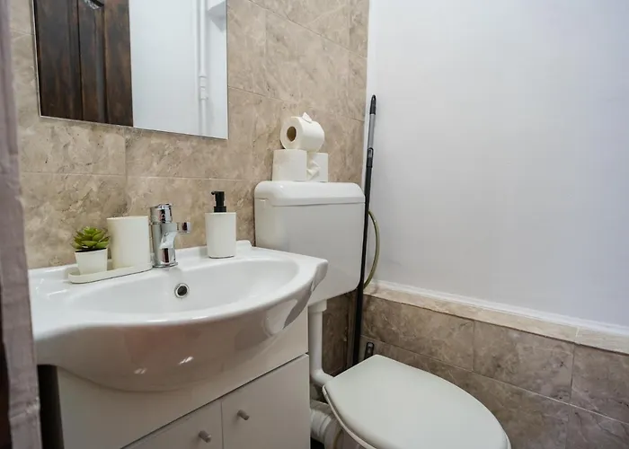 아파트 Playful Retreat - 1br Cozy 부쿠레슈티