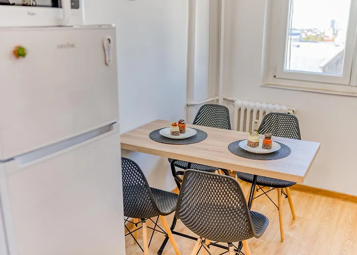 Playful Retreat - 1br Cozy